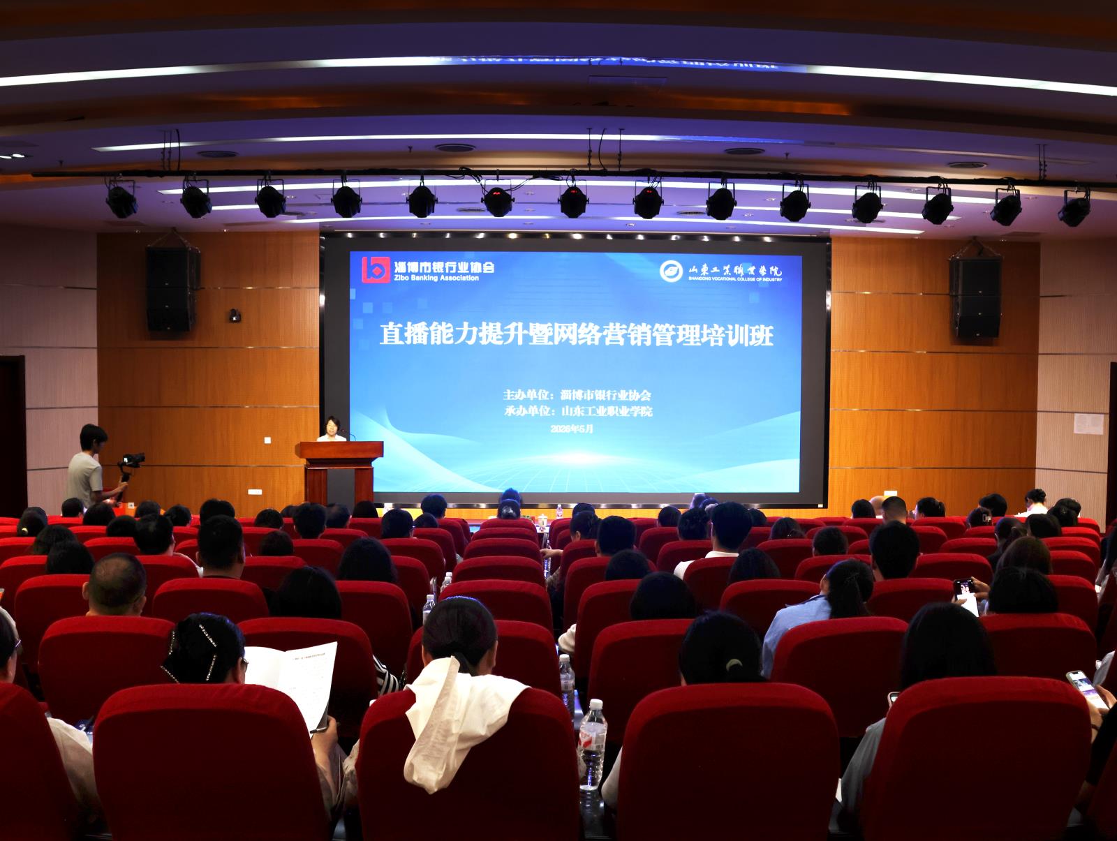 图片.jpg 图片.jpg