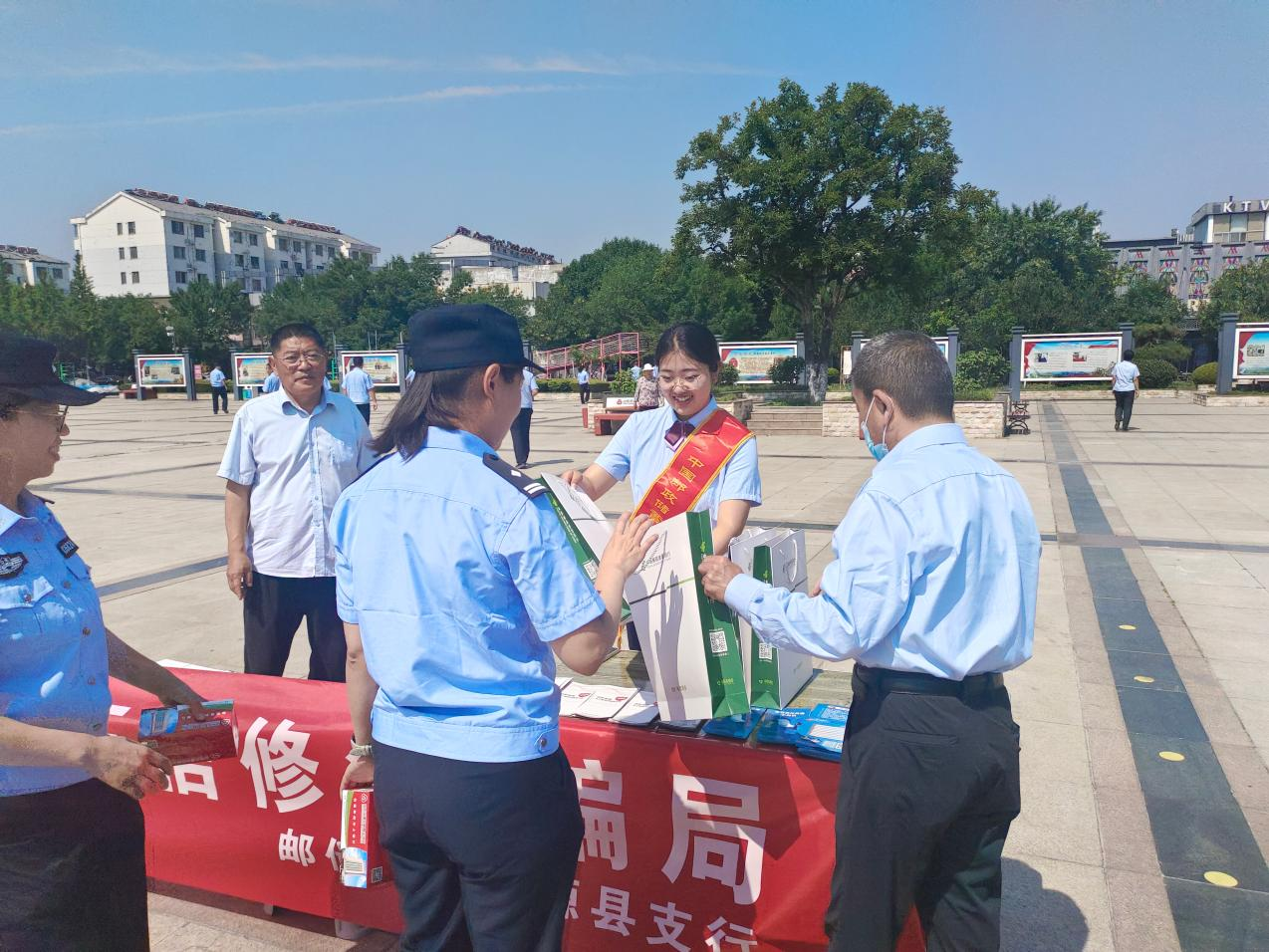 图片2.png 图片2.png